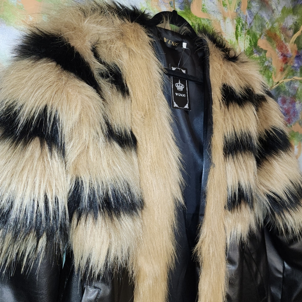 Wenxi XXXL Faux Fur and Leather Striped Jacket with Hidden Hook and Eye Closure - Picture 4 of 6